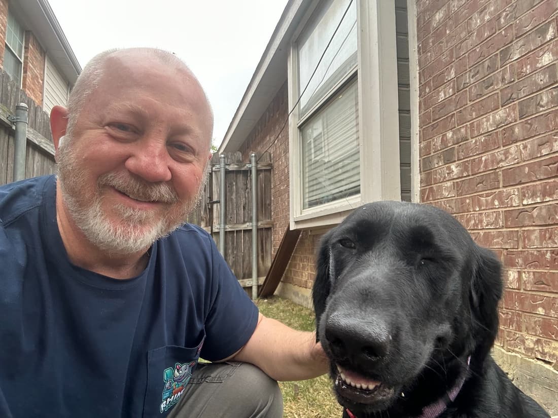 Rhino Scoop dog waste removal service at a clean residential property in Argyle, Texas